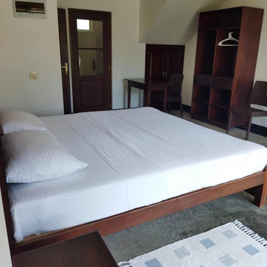 Edelweiss Residence Hikkaduwa Esterno foto